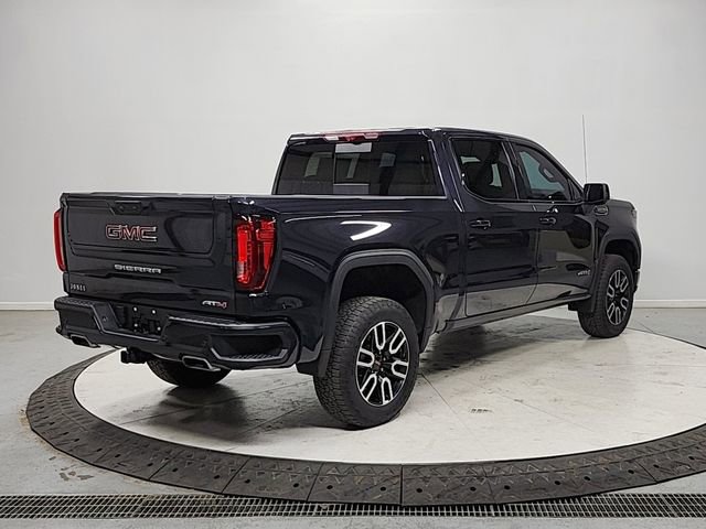 Used 2025 GMC Sierra 1500 AT4 w/ Technology Package AWD/4WD image 7