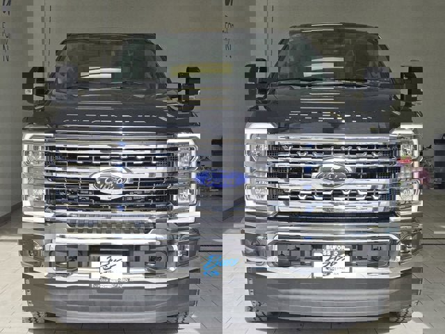 Used 2023 Ford F250 Lariat w/ Camper Package image 2