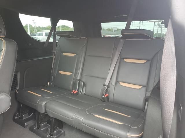 Used 2022 GMC Yukon XL AT4 AWD/4WD image 15