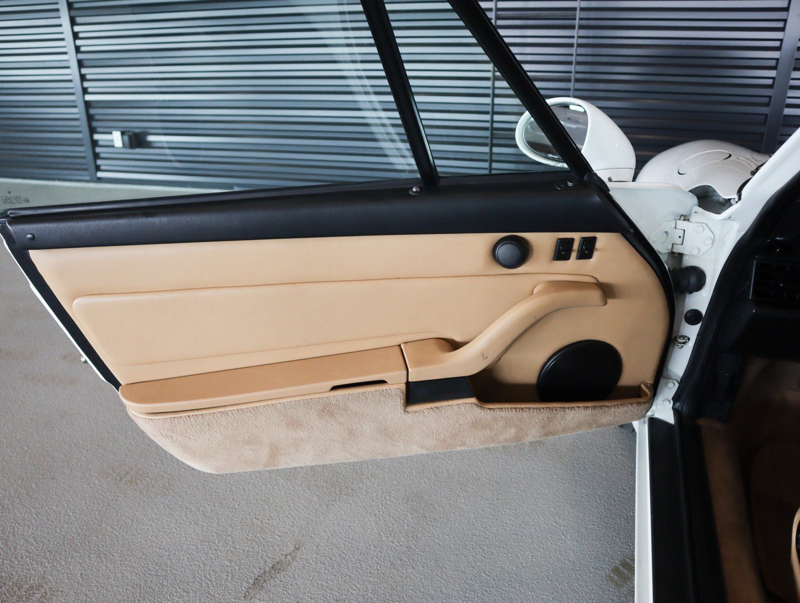 Used 1996 Porsche 911 Cabriolet image 25