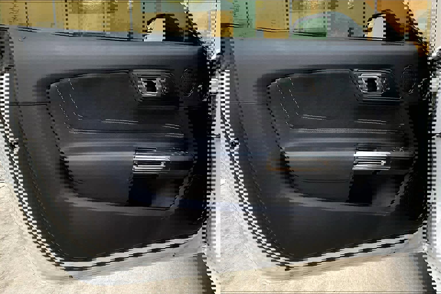 Used 2018 Ford Mustang Shelby GT350 w/ Electronics Package image 25