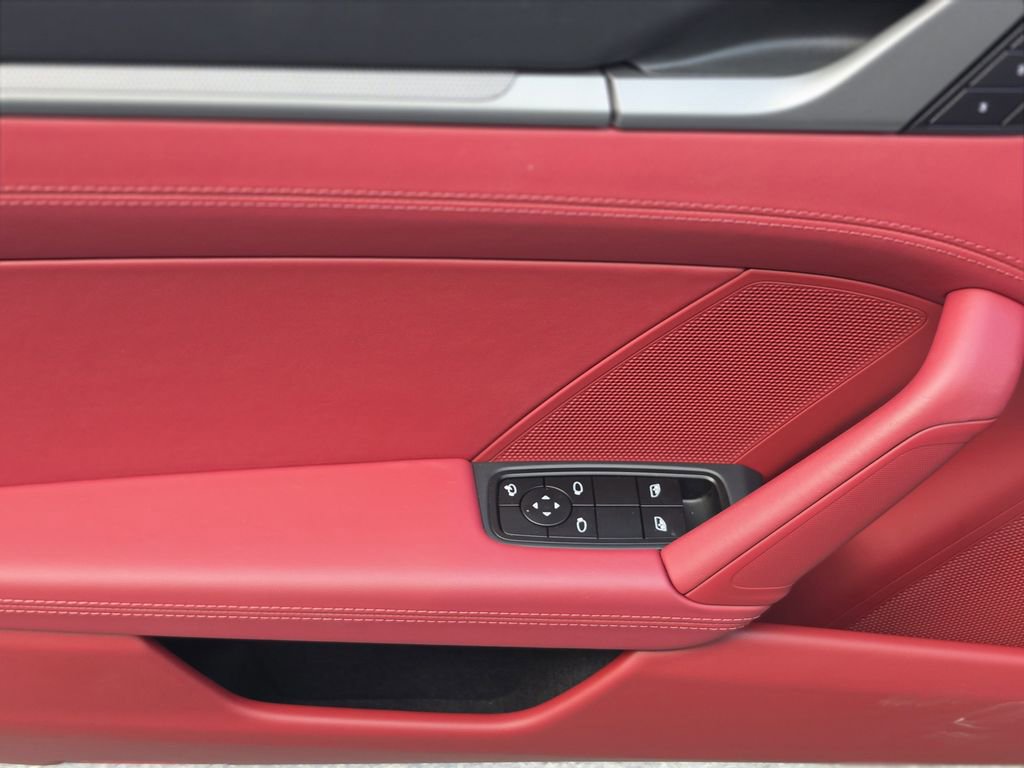 Used 2025 Porsche 911 Carrera RWD image 8