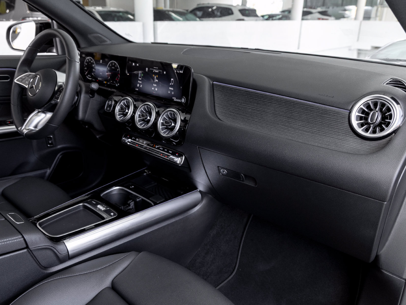 Certified 2026 Mercedes-Benz GLA 250 4MATIC image 30