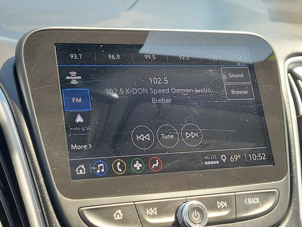 Used 2023 Chevrolet Malibu LT FWD image 16