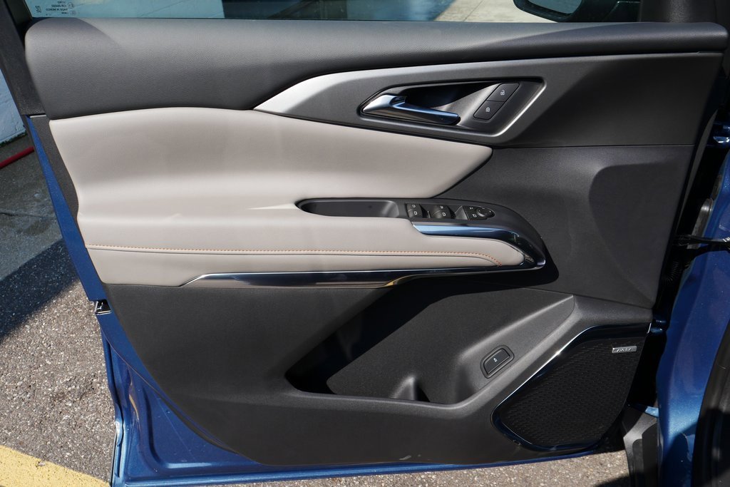 New 2026 Chevrolet Traverse LT w/ Enhanced Driving Package image 29