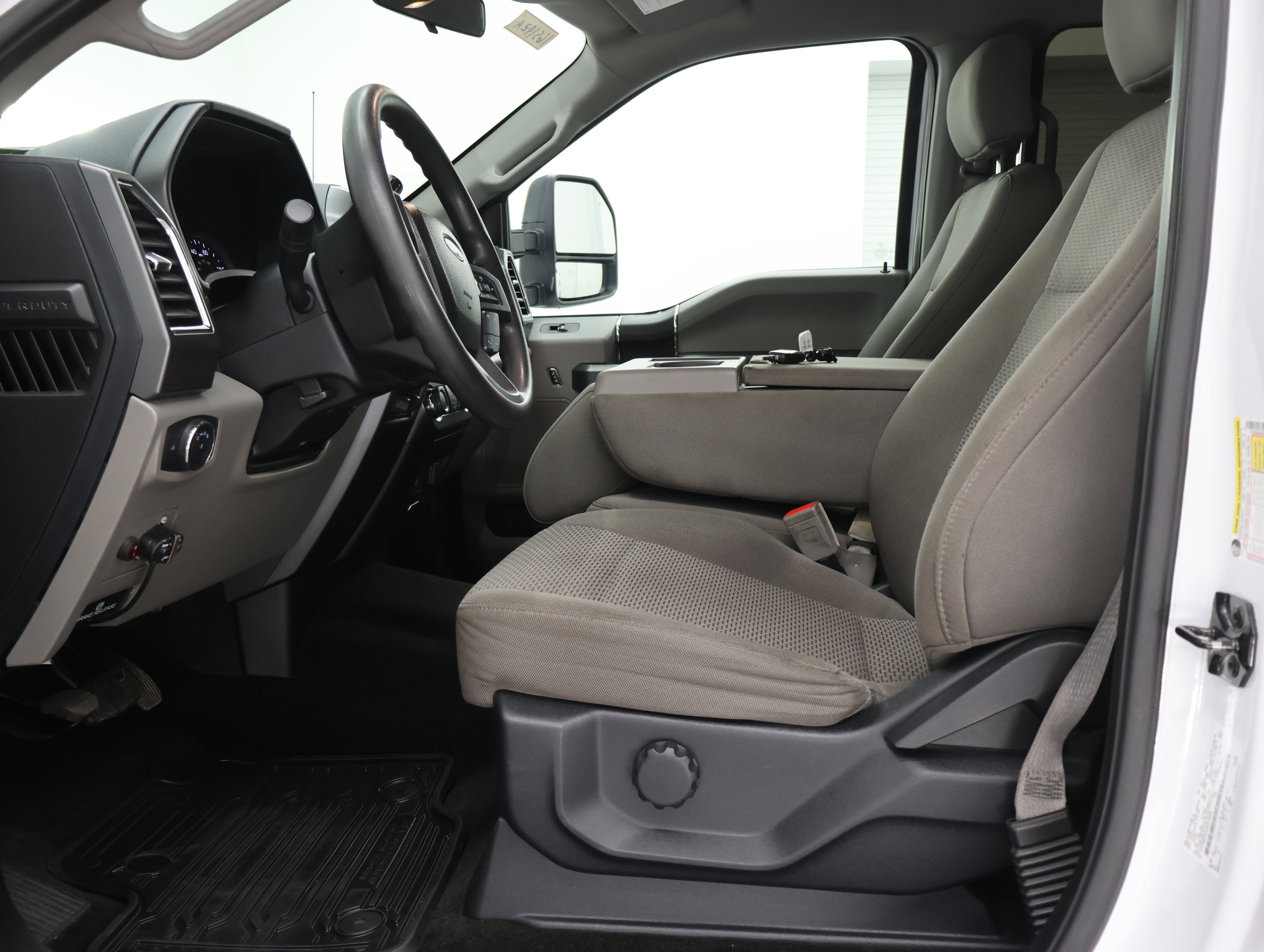 Used 2018 Ford F250 XLT AWD/4WD image 7
