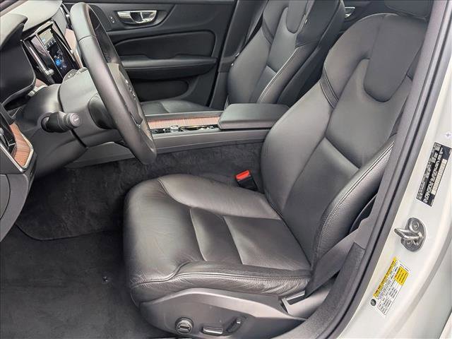 Used 2023 Volvo S60 B5 Plus w/ Protection Package Premier image 17