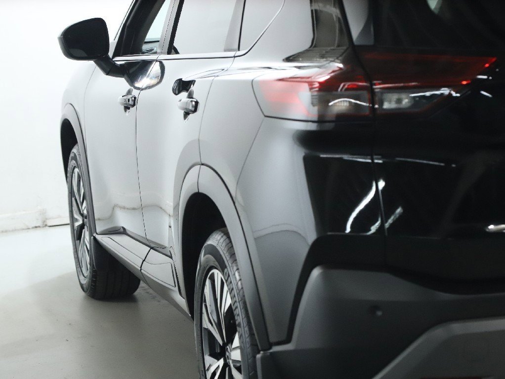 Certified 2023 Nissan Rogue SV image 40