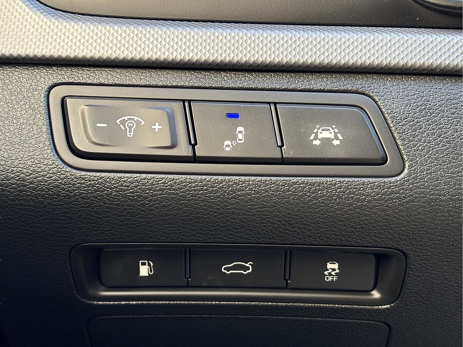 Used 2019 Hyundai Sonata SEL w/ Tech Package 02 FWD image 16
