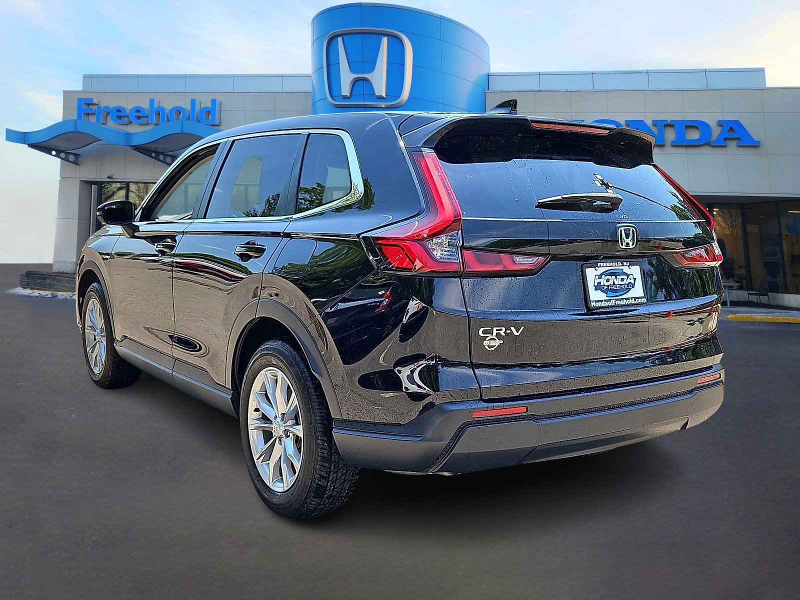 Used 2023 Honda CR-V EX image 5