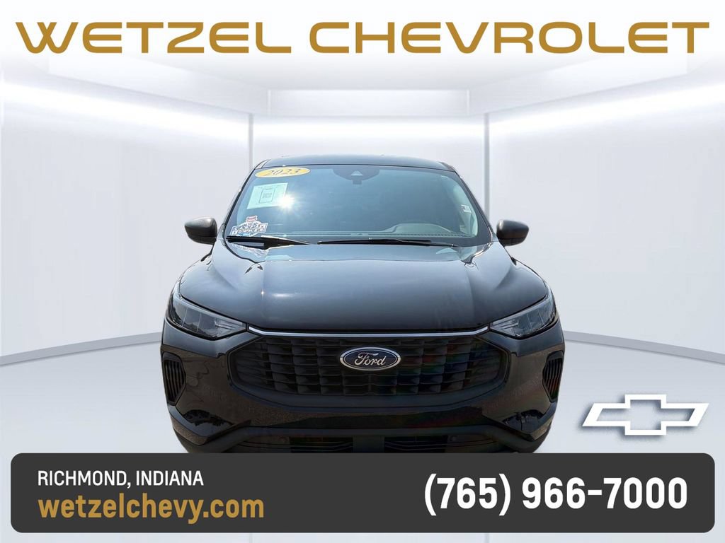 Used 2023 Ford Escape Active AWD/4WD image 2