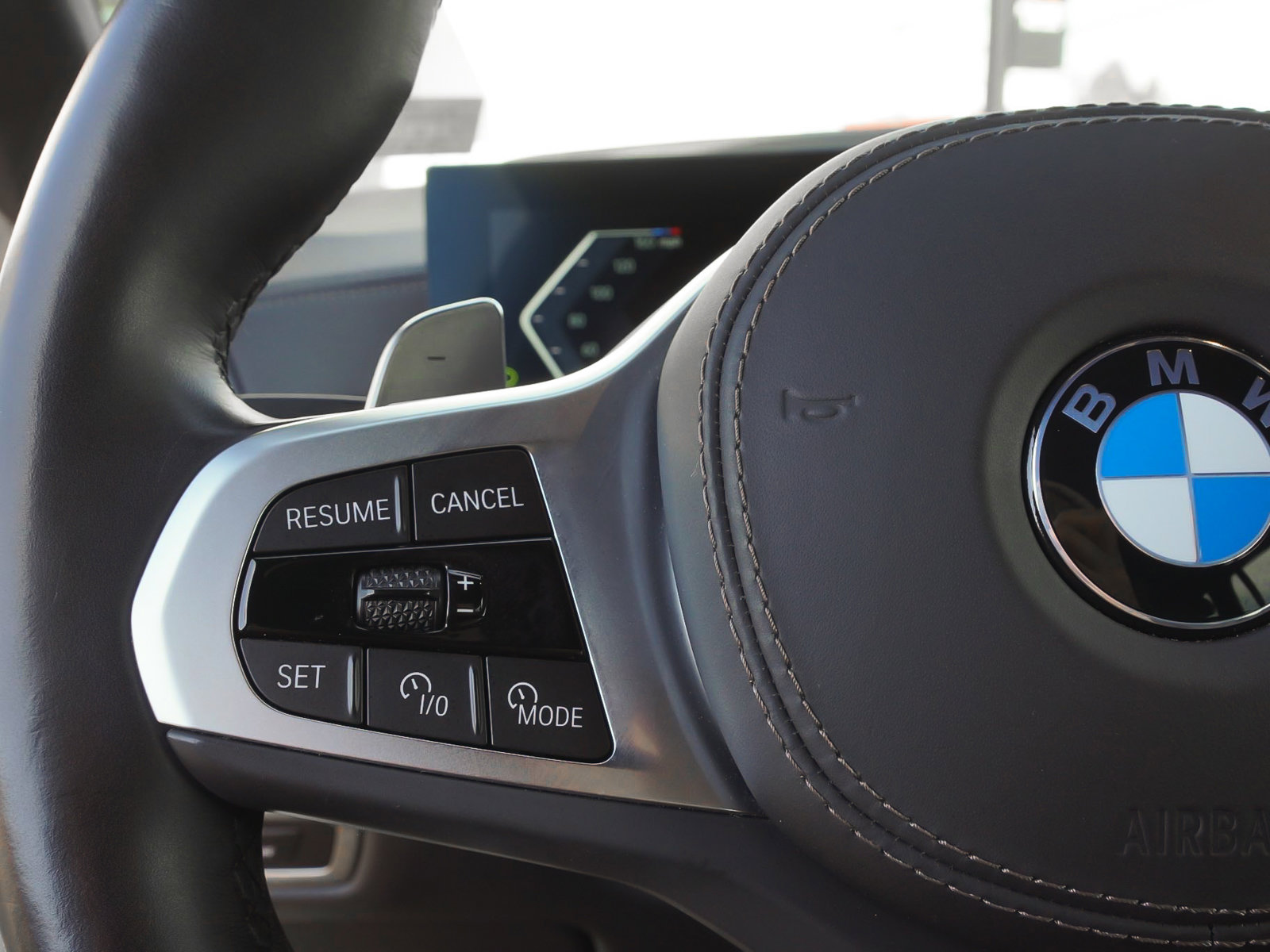 Used 2025 BMW X7 xDrive40i image 21