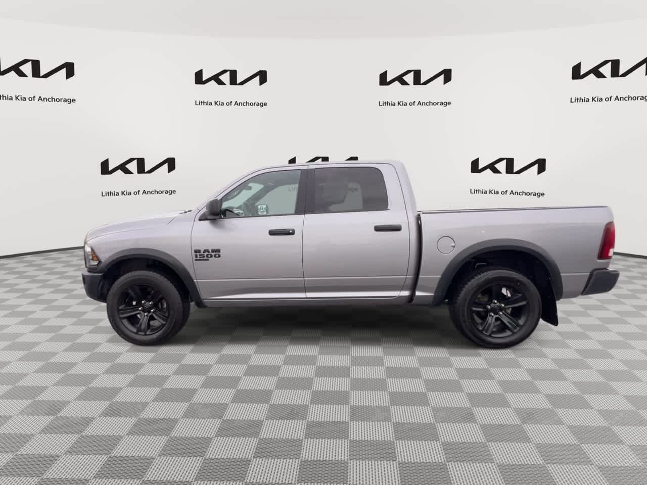 Used 2024 RAM 1500 Warlock AWD/4WD image 5