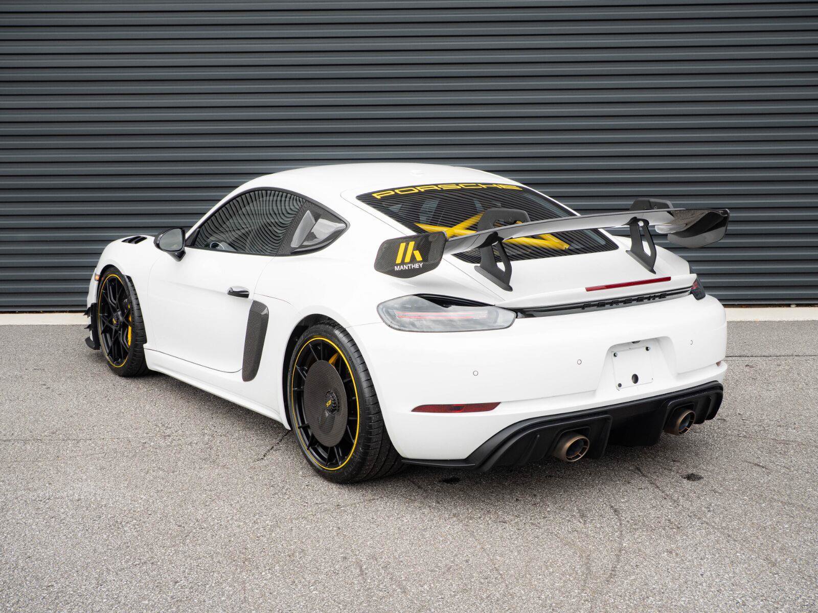 Certified 2025 Porsche 718 Cayman GT4 RS RWD image 3