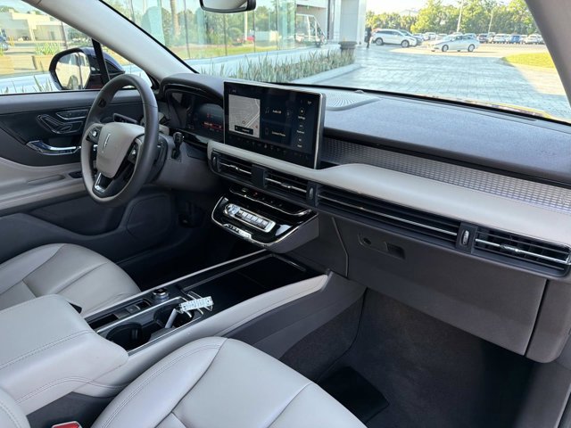 Certified 2023 Lincoln Corsair FWD image 22