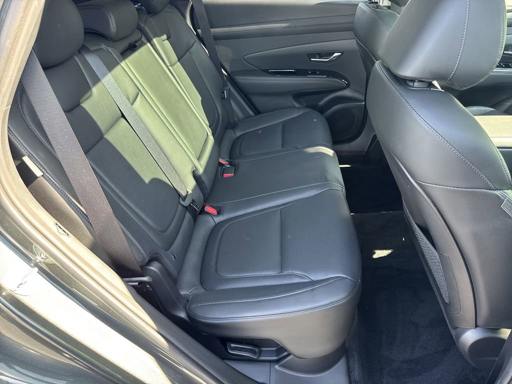 Used 2025 Hyundai Tucson Limited image 15