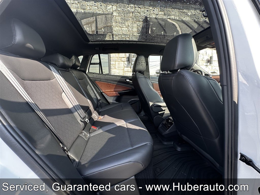 Used 2022 Volkswagen ID.4 Pro S AWD/4WD image 16