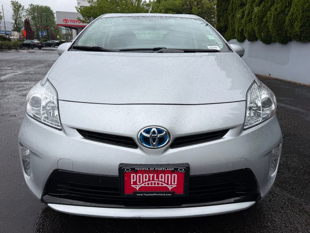 Used 2015 Toyota Prius Two FWD image 3