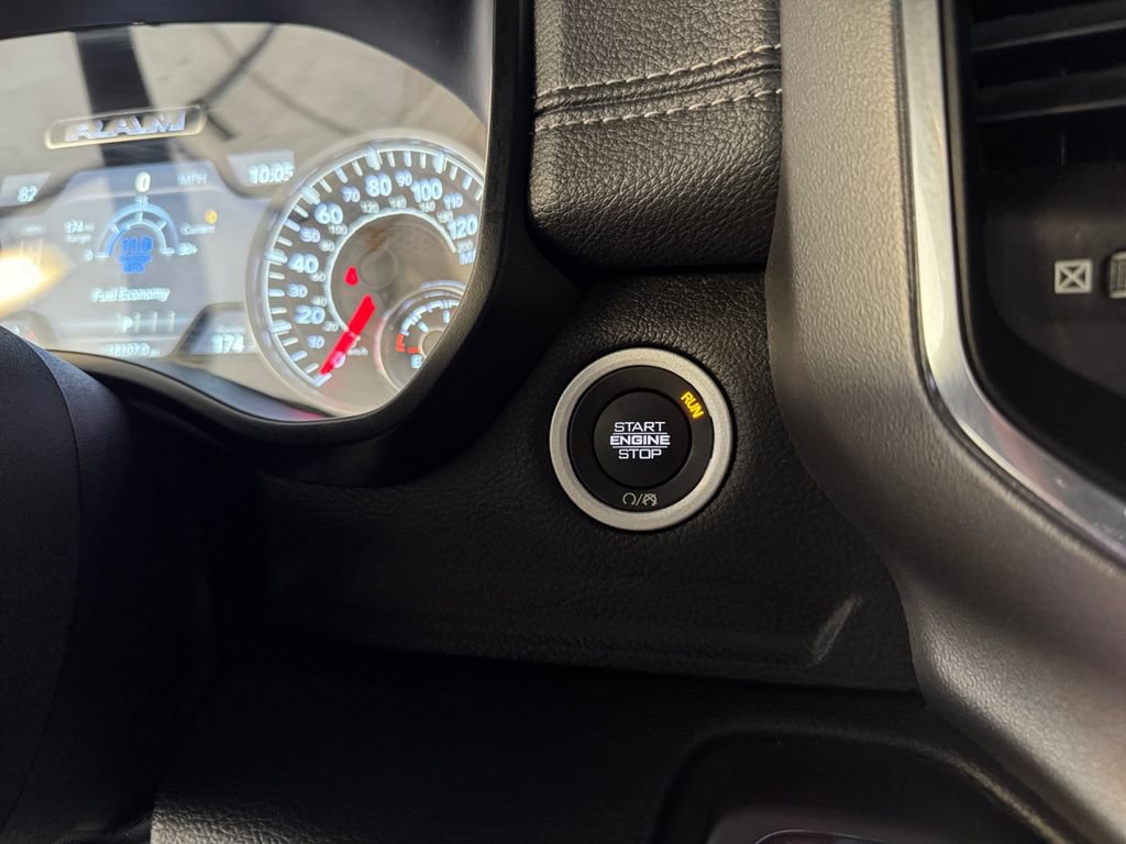 Used 2025 RAM 1500 Laramie w/ Sport Appearance Package AWD/4WD image 29