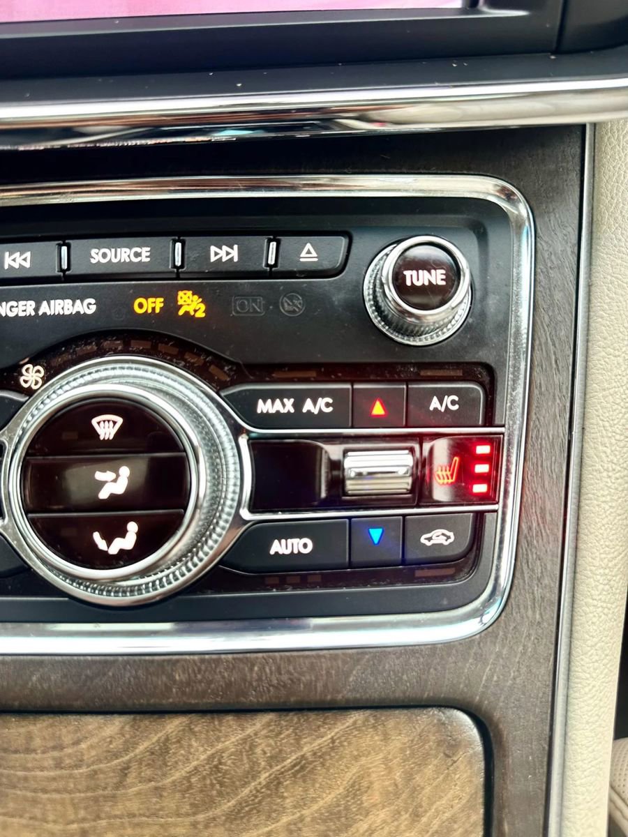 Used 2017 Lincoln Continental Select FWD image 23