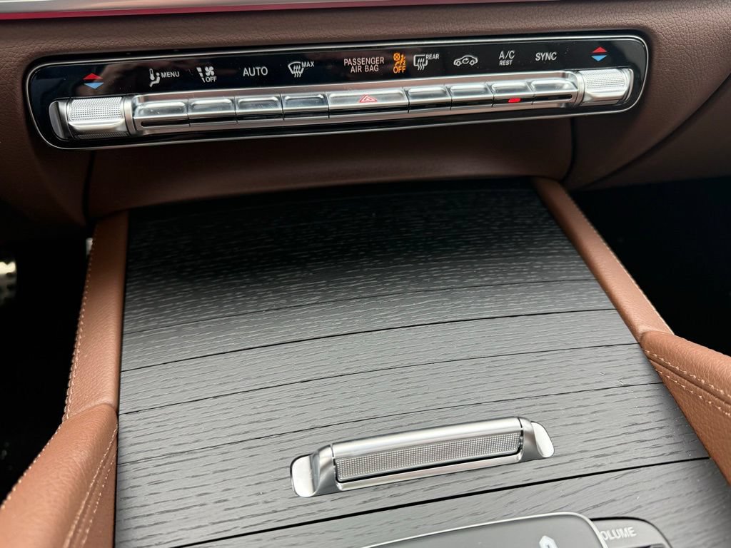 New 2025 Mercedes-Benz GLS 450 4MATIC image 32