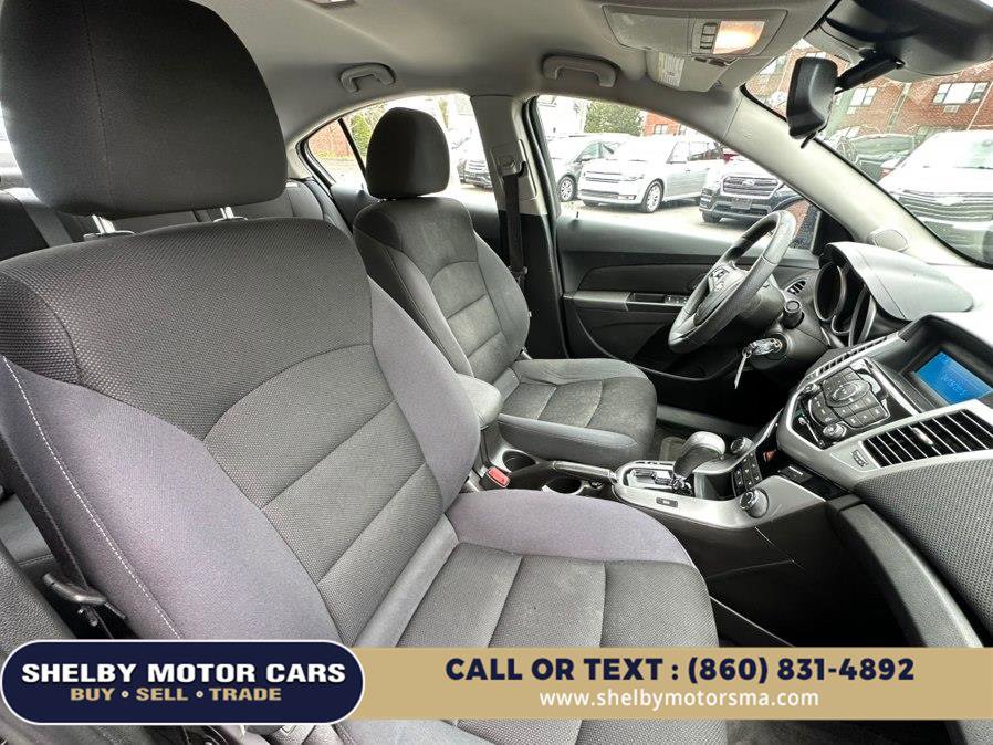 Used 2015 Chevrolet Cruze LT image 10
