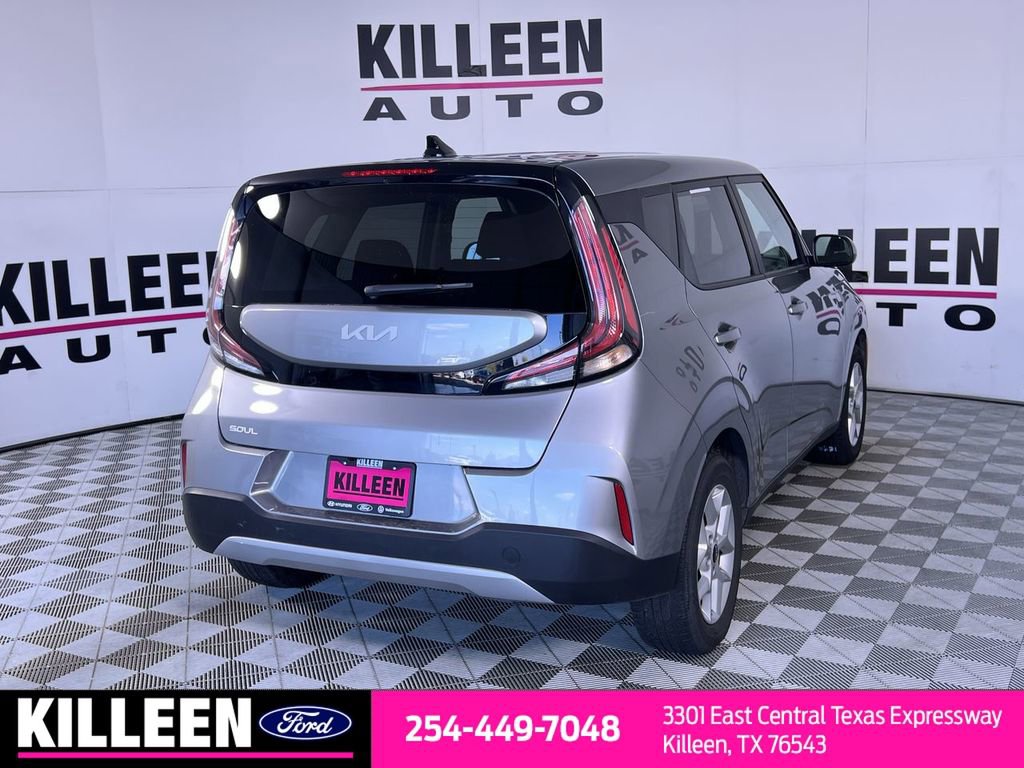 Used 2024 Kia Soul LX w/ Option Group 015 image 8
