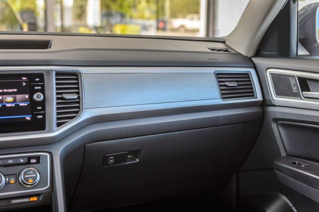 Used 2019 Volkswagen Atlas SE w/ Towing Package image 34