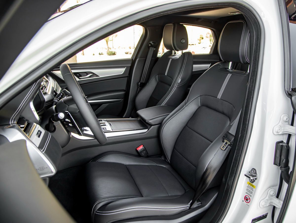 New 2024 Jaguar XF R-Dynamic SE image 12