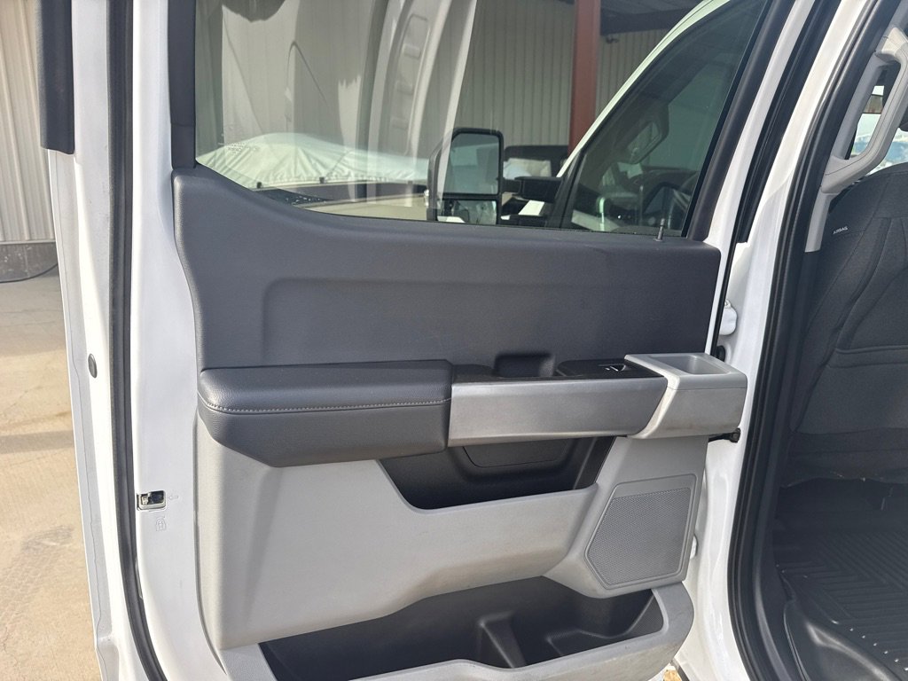 Used 2024 Ford F350 XLT image 11