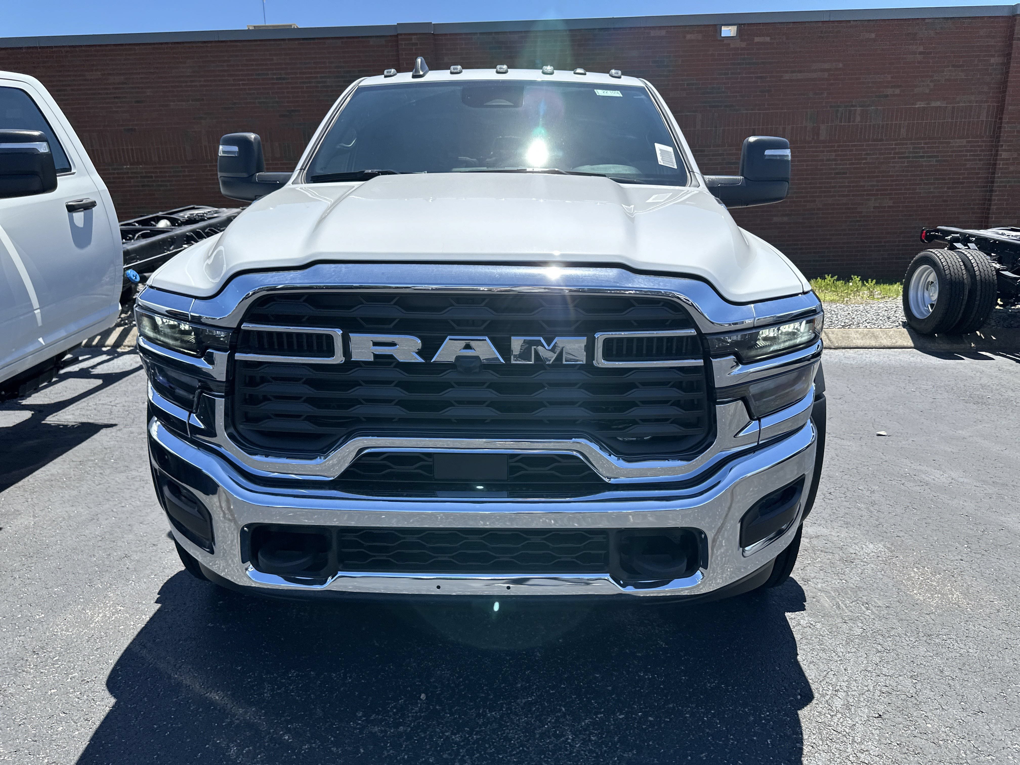 Used 2025 RAM 4500 Tradesman AWD/4WD image 2