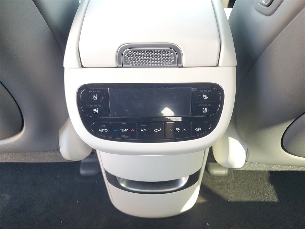 New 2026 Hyundai Ioniq 9 Calligraphy image 12