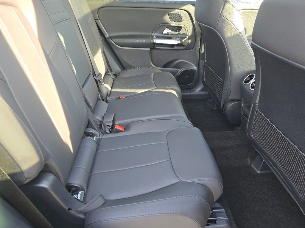 New 2026 Mercedes-Benz GLB 250 4MATIC image 20
