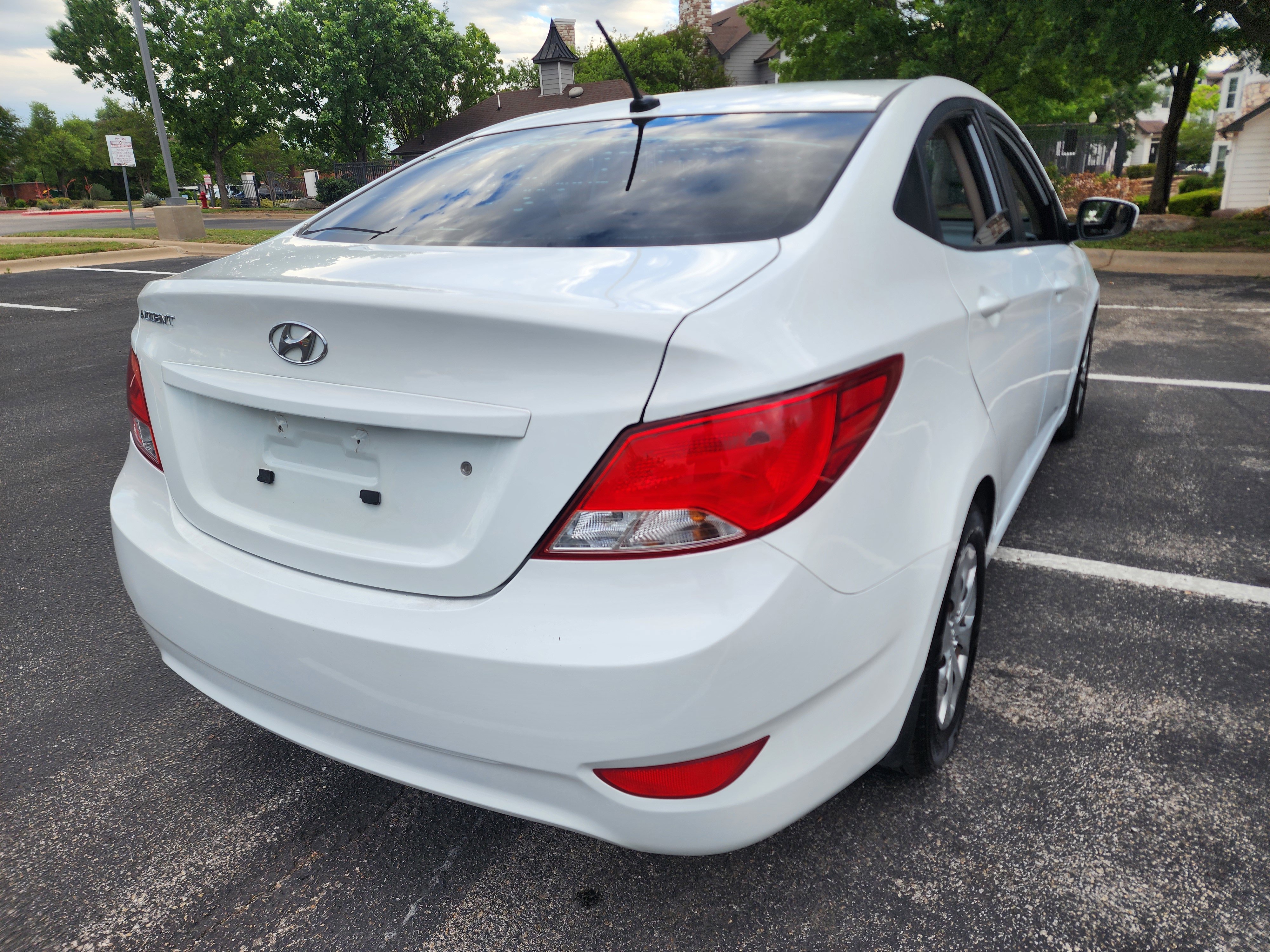 Used 2017 Hyundai Accent SE image 7