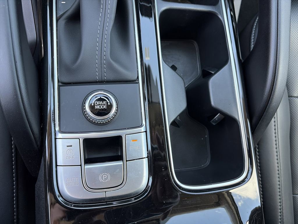 Used 2025 Kia Telluride S image 29