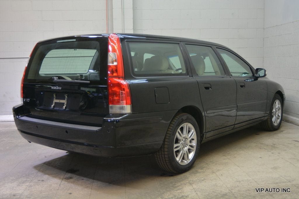 Used 2007 Volvo V70 2.4 FWD image 4