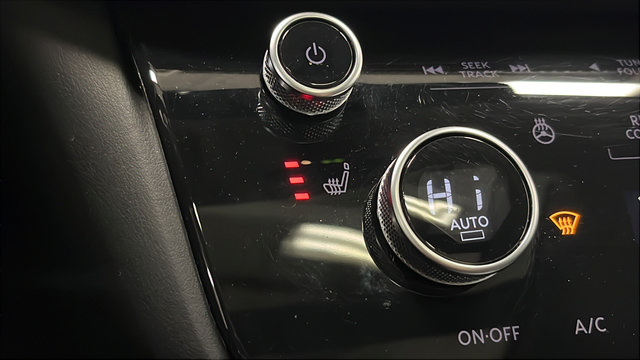 Used 2023 INFINITI QX60 Luxe AWD/4WD image 28