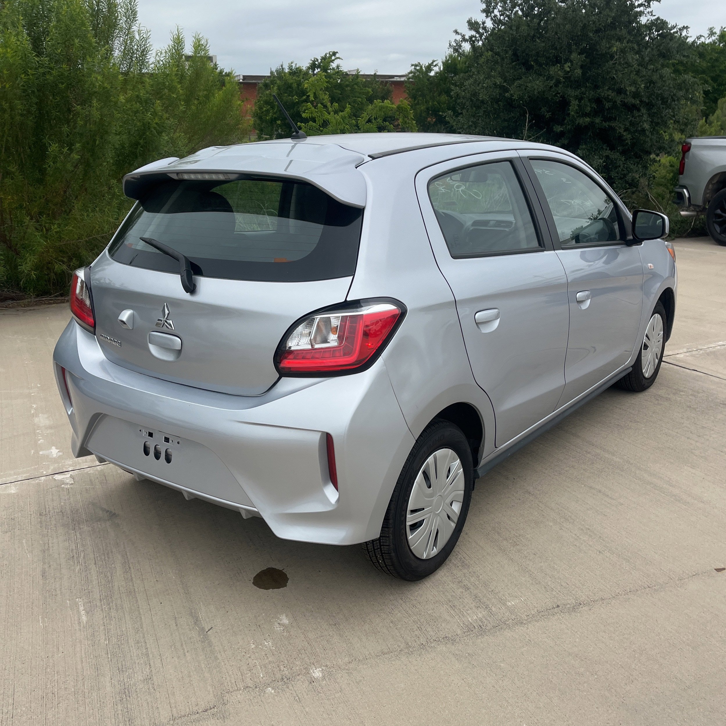 Used 2024 Mitsubishi Mirage ES FWD image 9