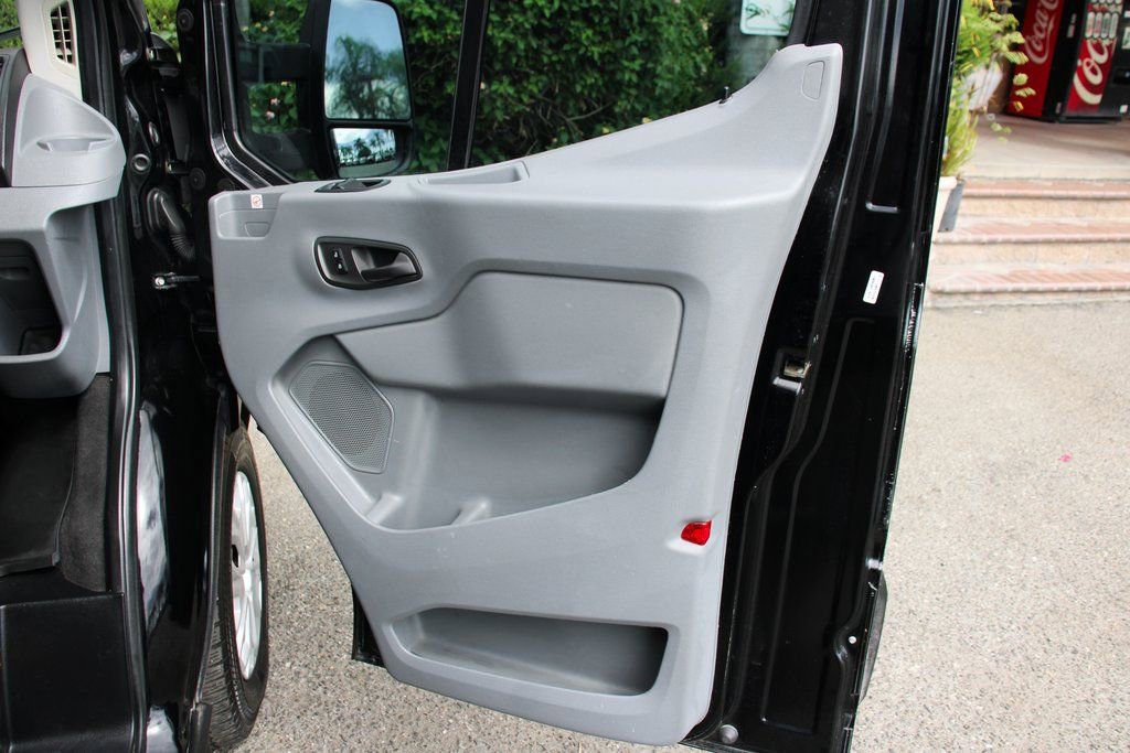 Used 2019 Ford Transit 350 XLT image 41