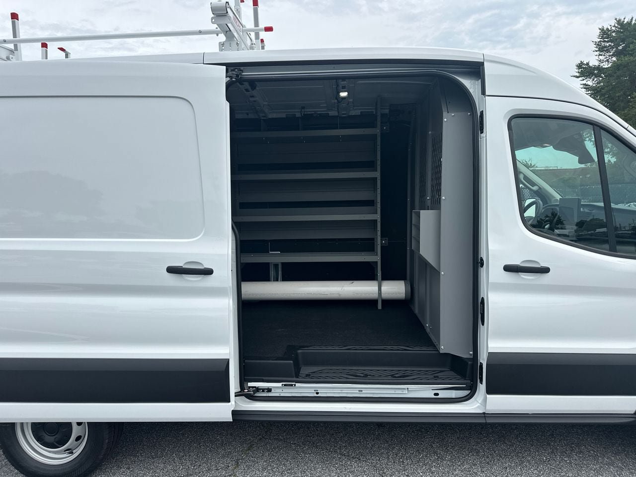 New 2026 Ford Transit 250 148 Medium Roof w/ Load Area Protection Package RWD image 16
