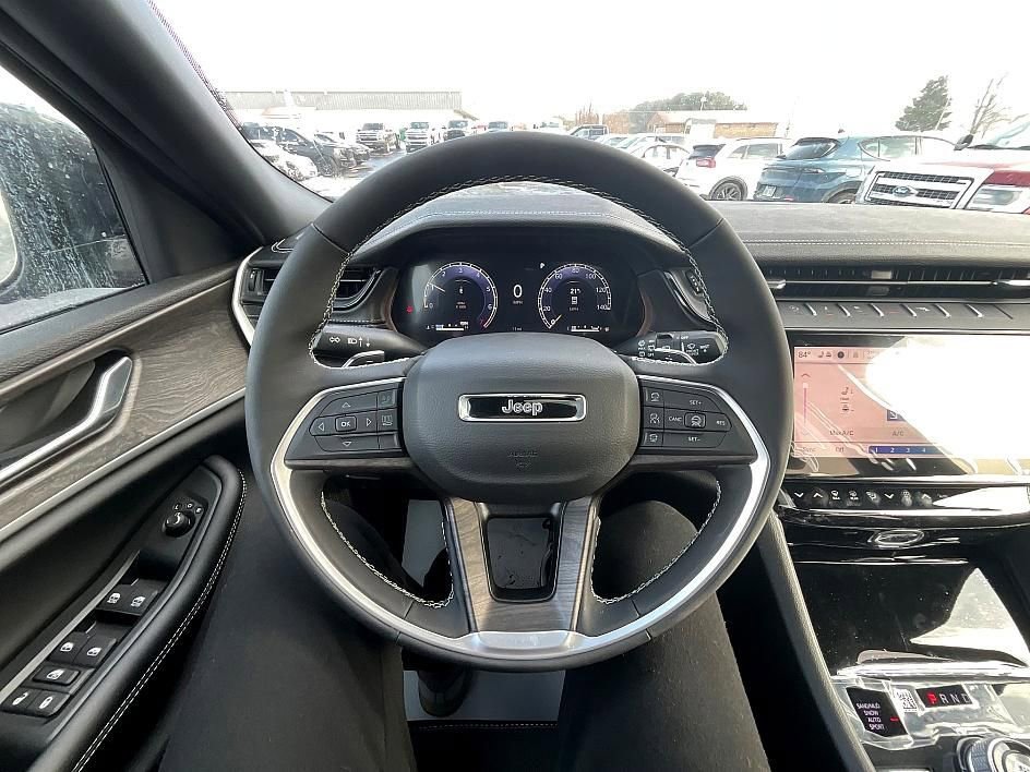 New 2026 Jeep Grand Cherokee Laredo image 21