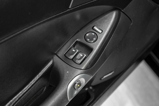 Used 2005 Chevrolet Corvette Convertible w/ Preferred Equipment Group RWD image 32