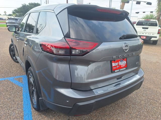 Certified 2024 Nissan Rogue SV w/ SV Premium Package FWD image 5