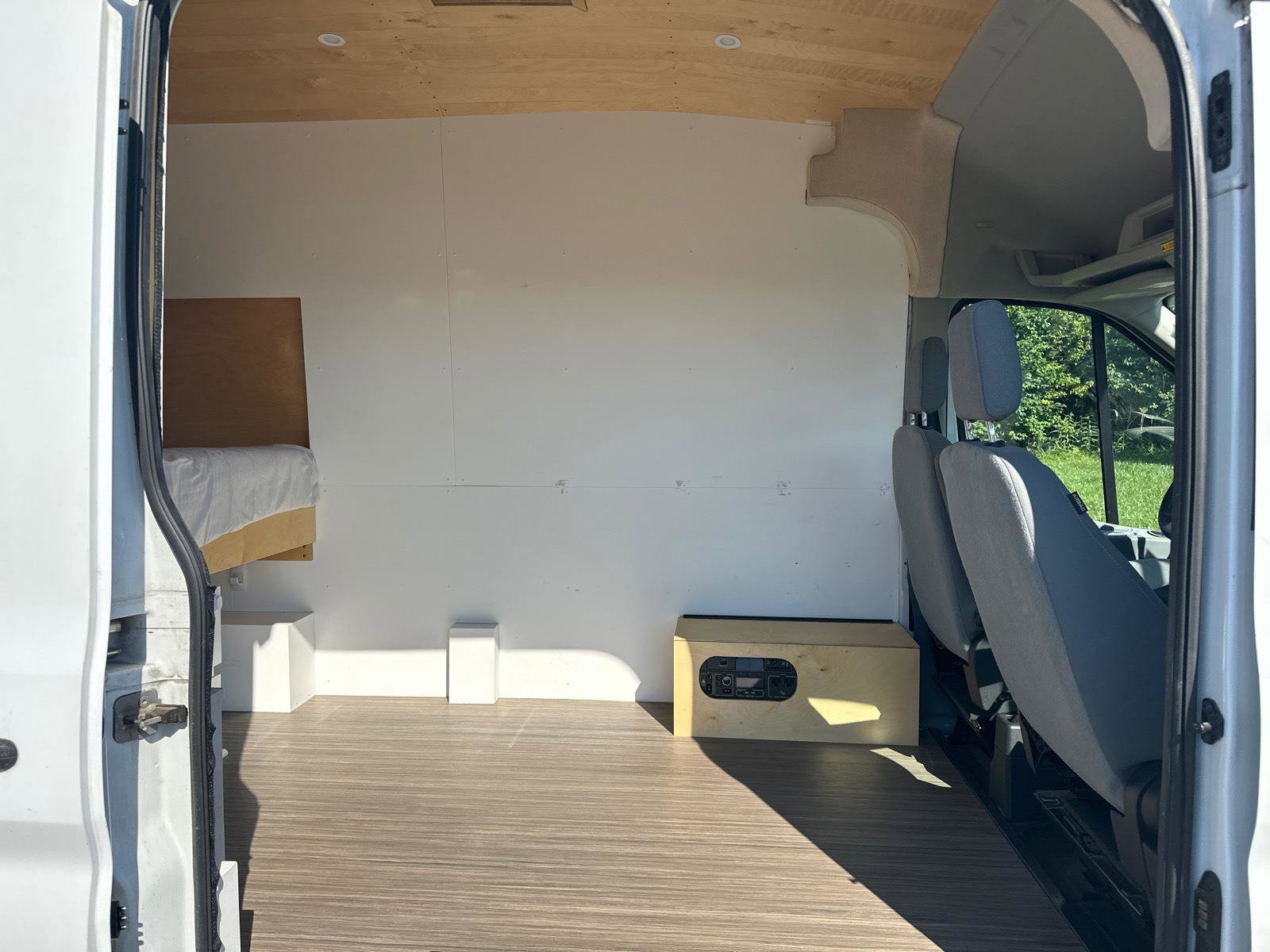 Used 2018 Ford Transit 250 148 High Roof RWD image 13