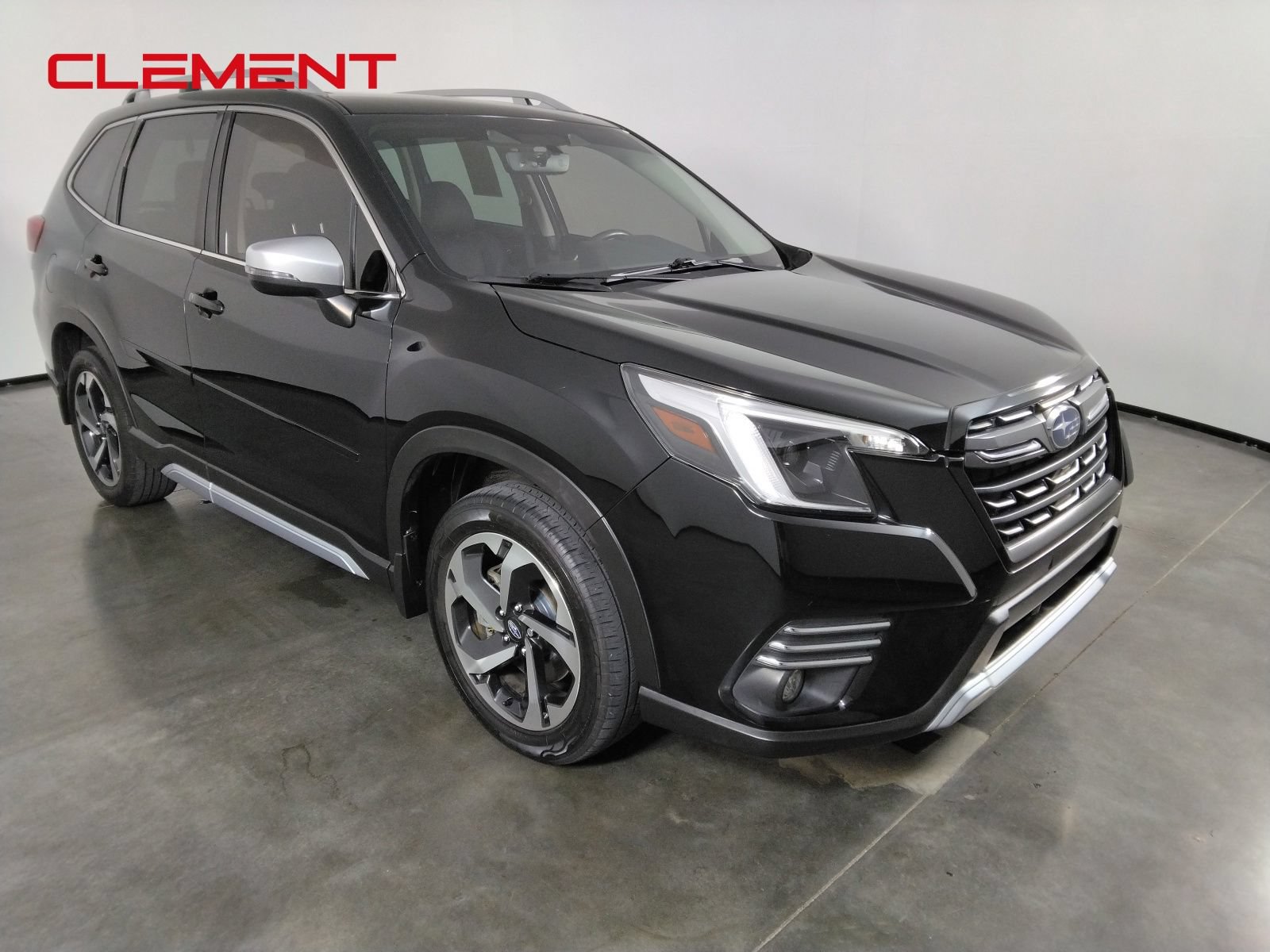 Used 2022 Subaru Forester Touring AWD/4WD image 3