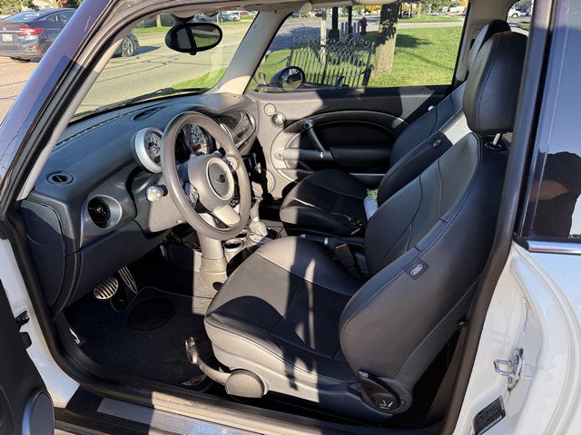 Used 2006 MINI Cooper S FWD image 9