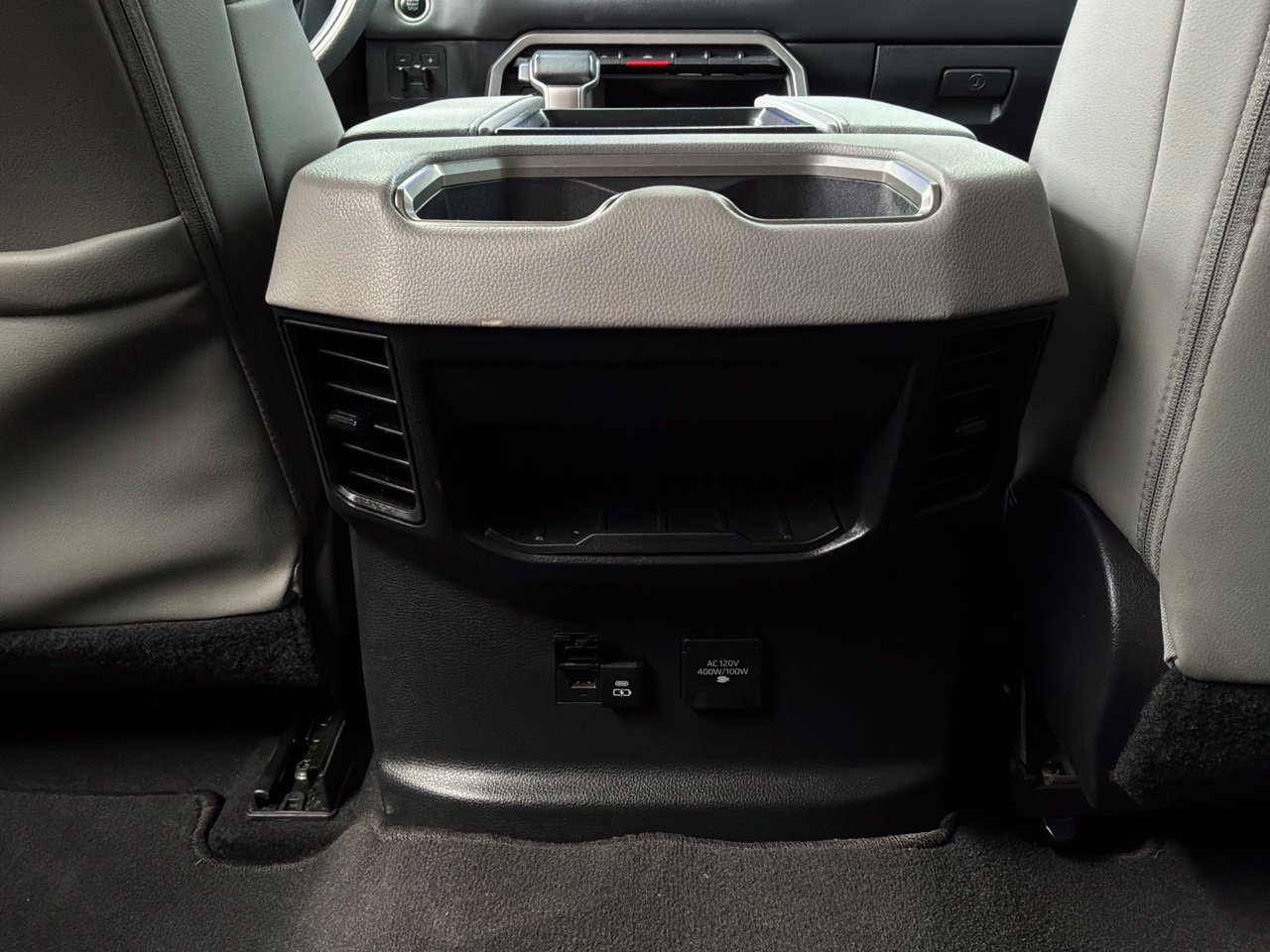 Used 2023 Toyota Tundra Limited AWD/4WD image 12