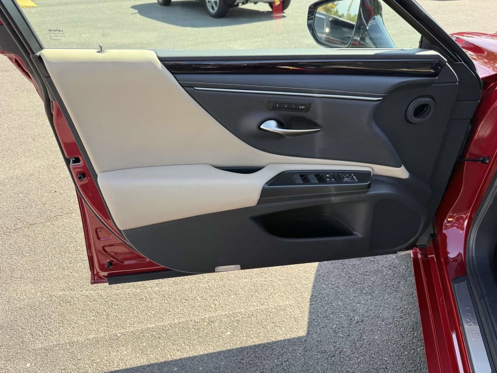Used 2020 Lexus ES 350 w/ Premium Package FWD image 12