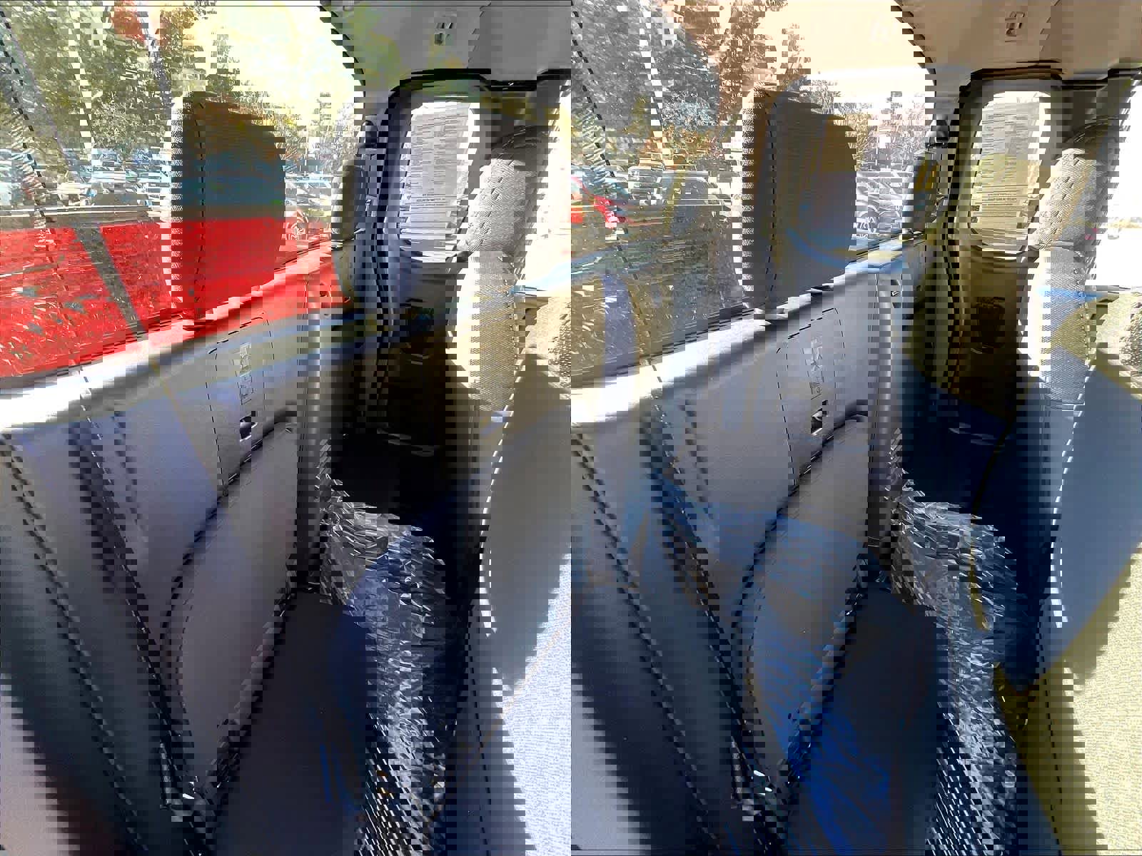 Used 2025 Nissan Frontier SV image 16