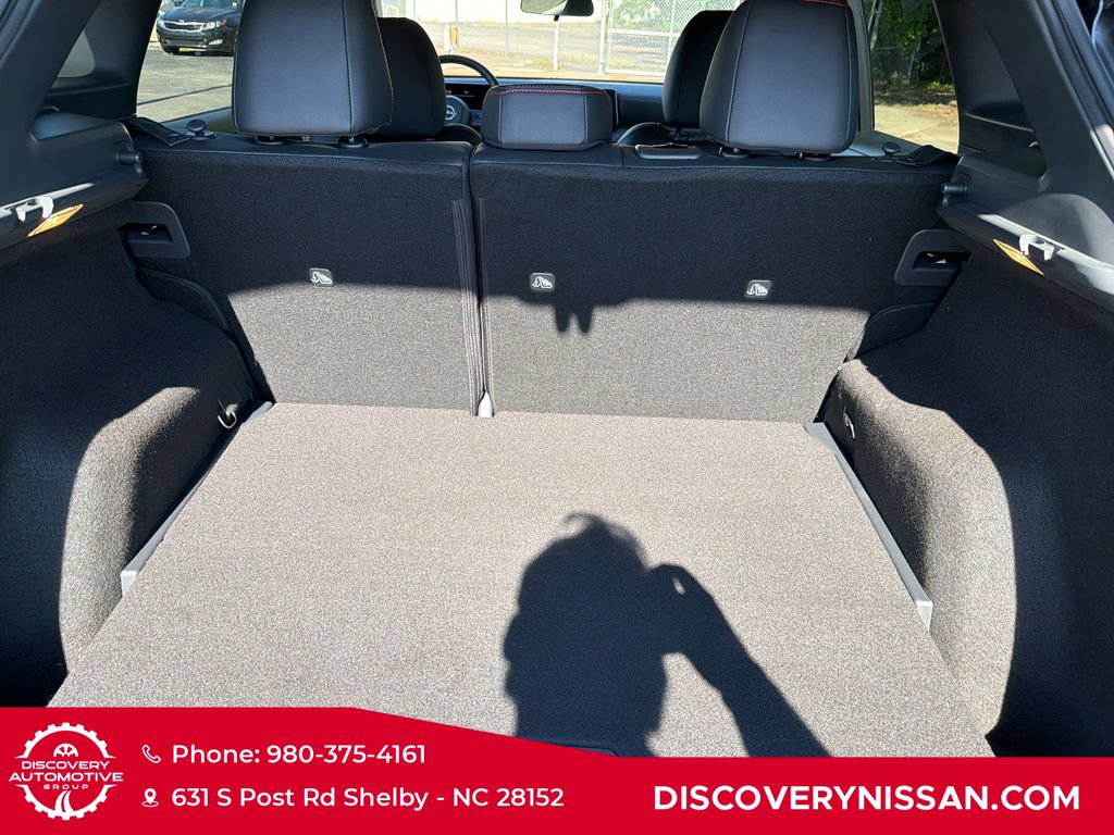 Certified 2026 Nissan Kicks SR FWD image 33